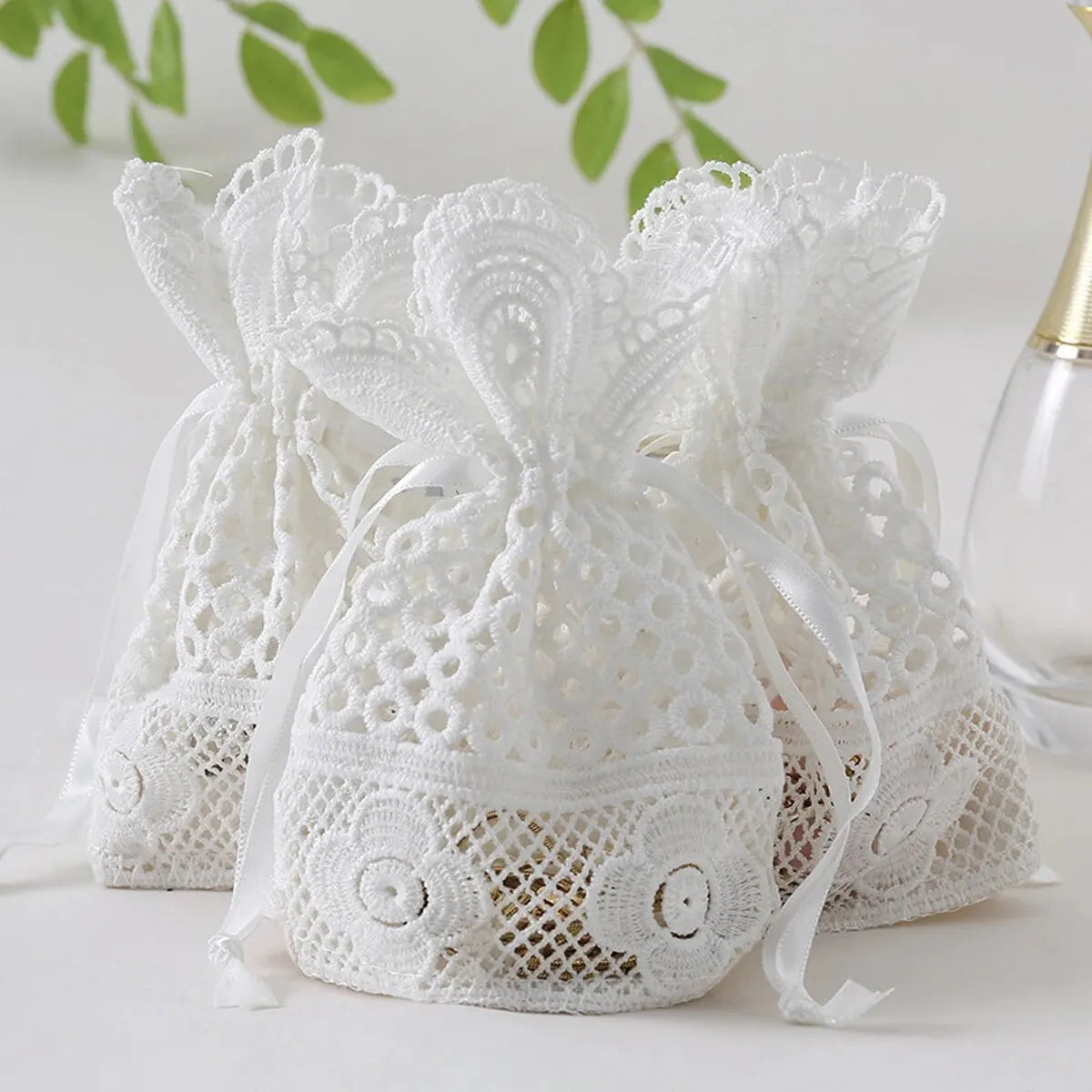 10x14cm White Small Hole Lace Bag Ornaments Storage Bag Jewelry Boxes and Packaging Organizer Milk Silk Creative Drawstring Bag