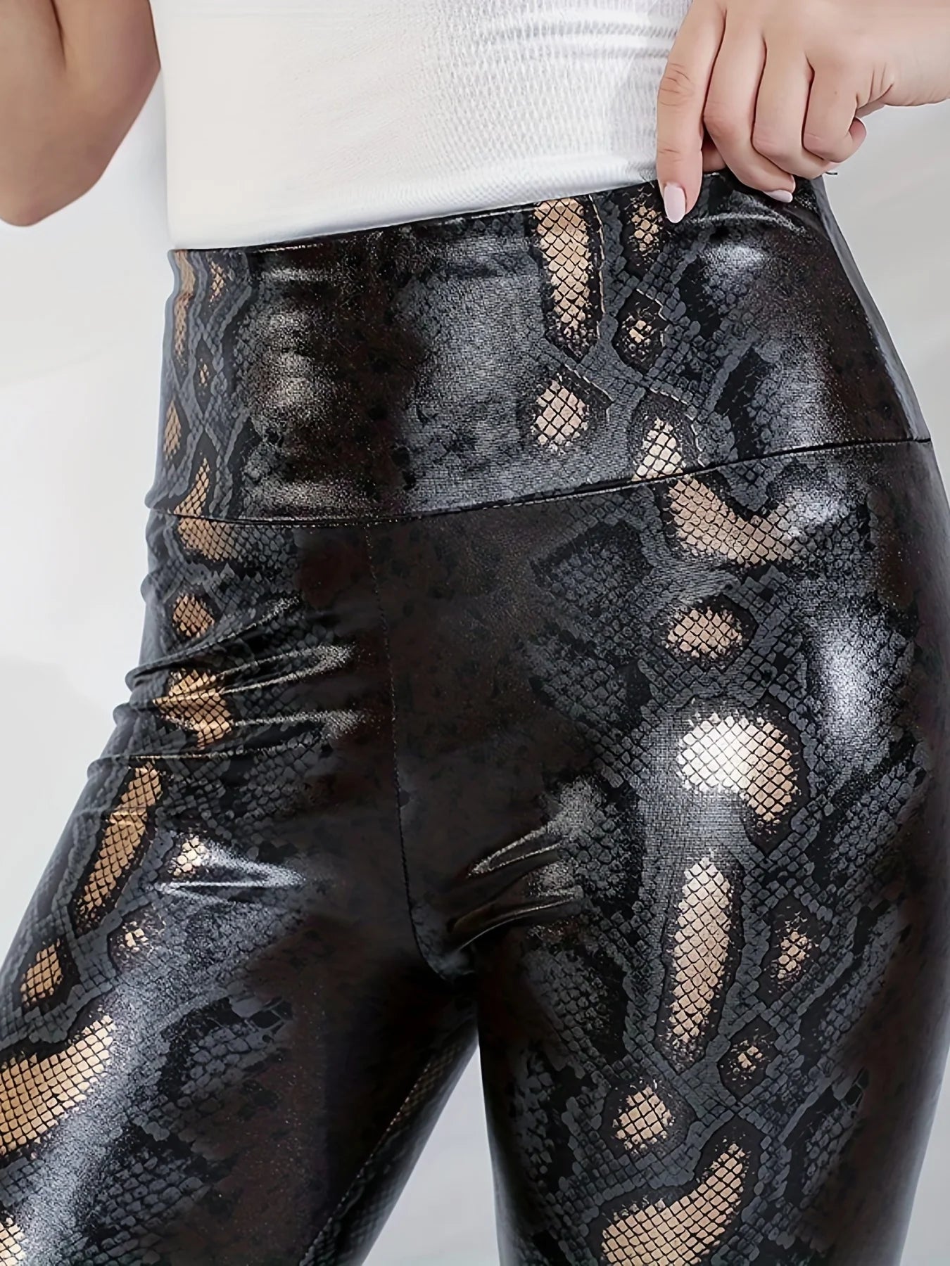 European And American Women's New Leggings High-waisted Tight Stretch Brown Snake Bright Leather Personality Nine-point Pants