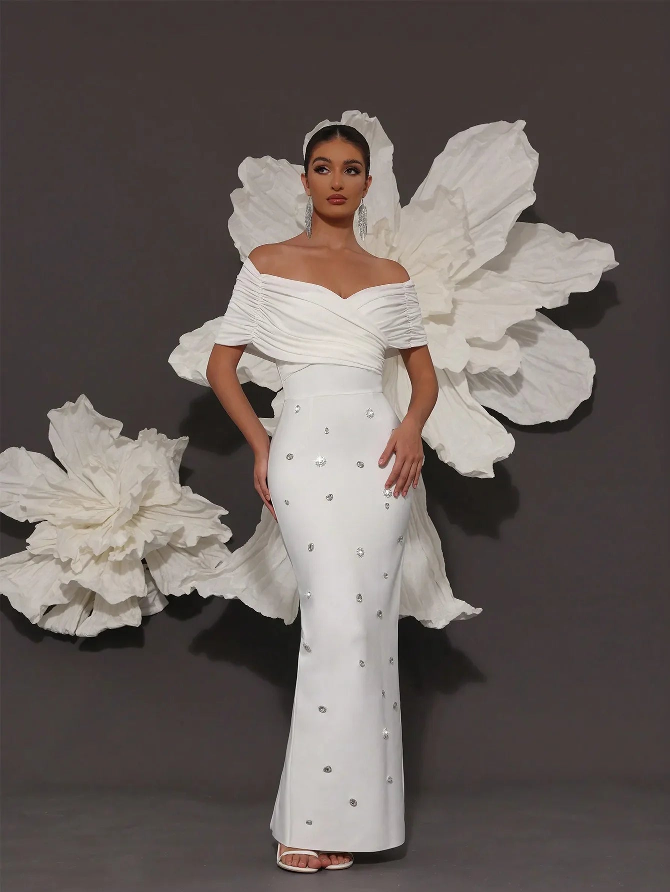 White Bandage Dress Luxury 2025 High Quality Bandage Dresses Elegant Party Dresses Woman Hem Slit Fashionable Evening Dress