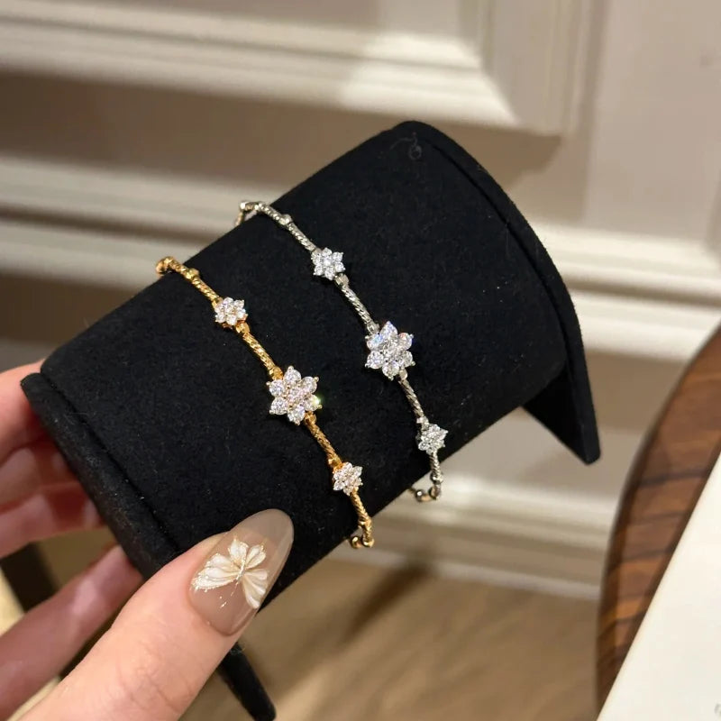 French Style Light Luxury Exquisite Bracelet Chic Elastic Flower Bracelet Sparkling Zircon Snowflake Ring 925 Silver Jewelry Set